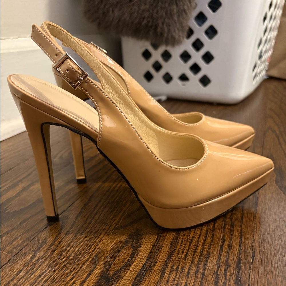 Tan platform pumps